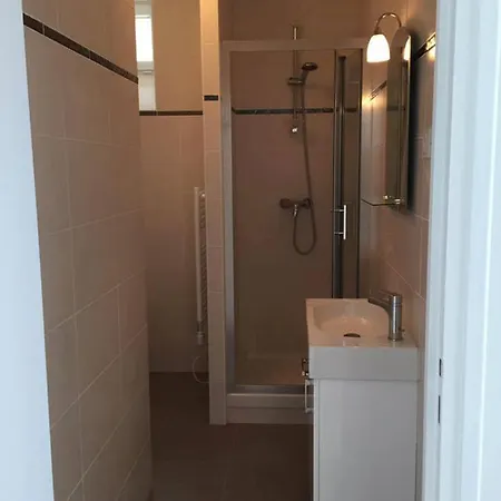 2 Pieces Renove 25 Mn Paris Centre * Chatou